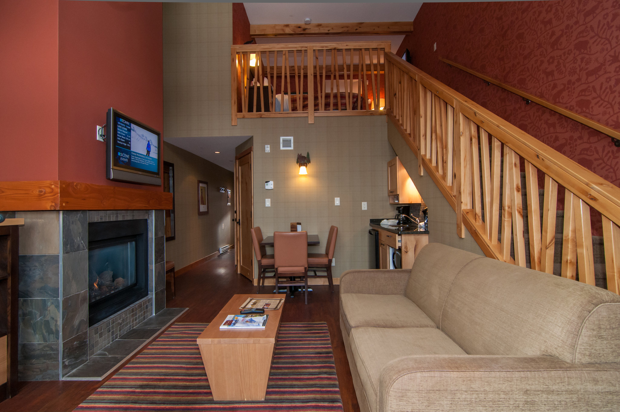 Fox Hotel & Suites