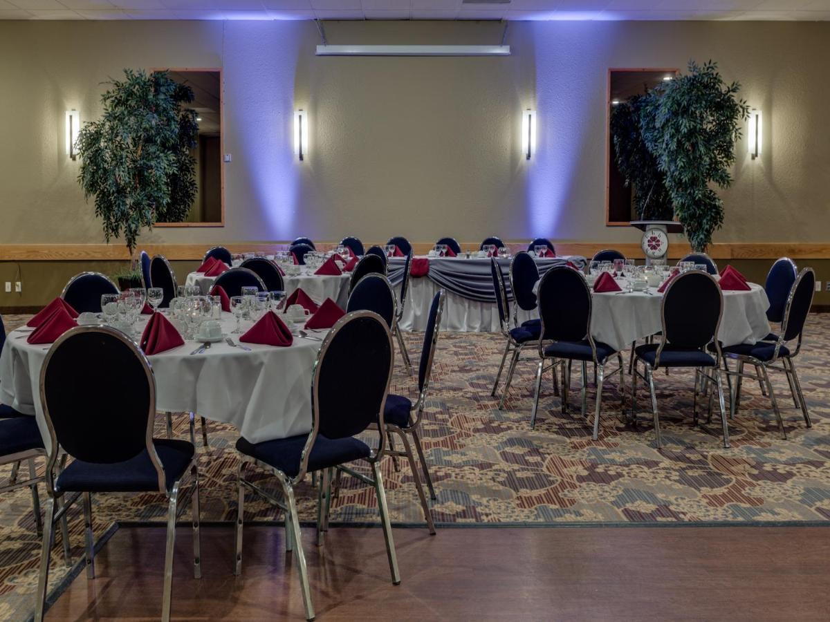 Heritage Inn Hotel & Convention Centre