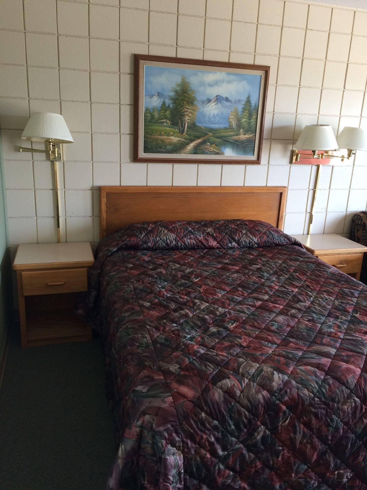 Plains Motel
