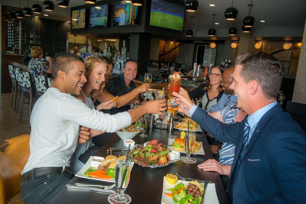 Applause Hotel by Clique Calgary Airport