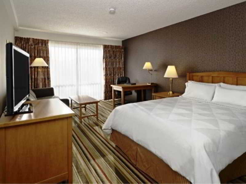 DoubleTree by Hilton Calgary North