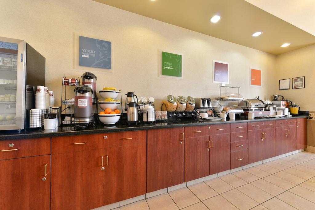 Comfort Inn & Suites South