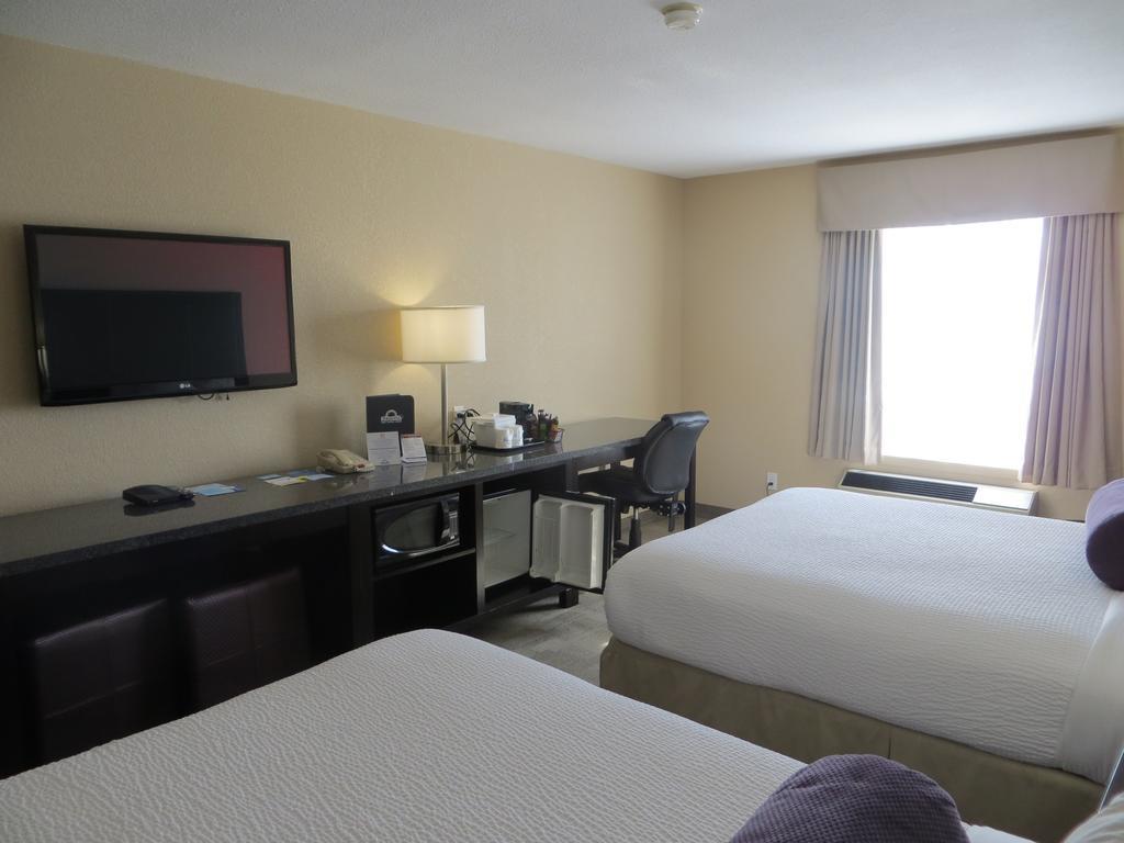 Days Inn by Wyndham Calgary Airport