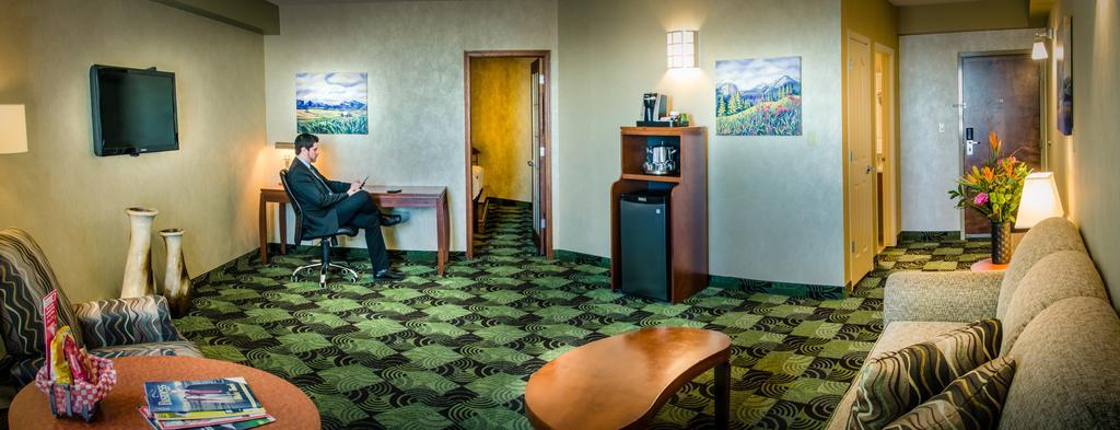 Deerfoot Inn and Casino