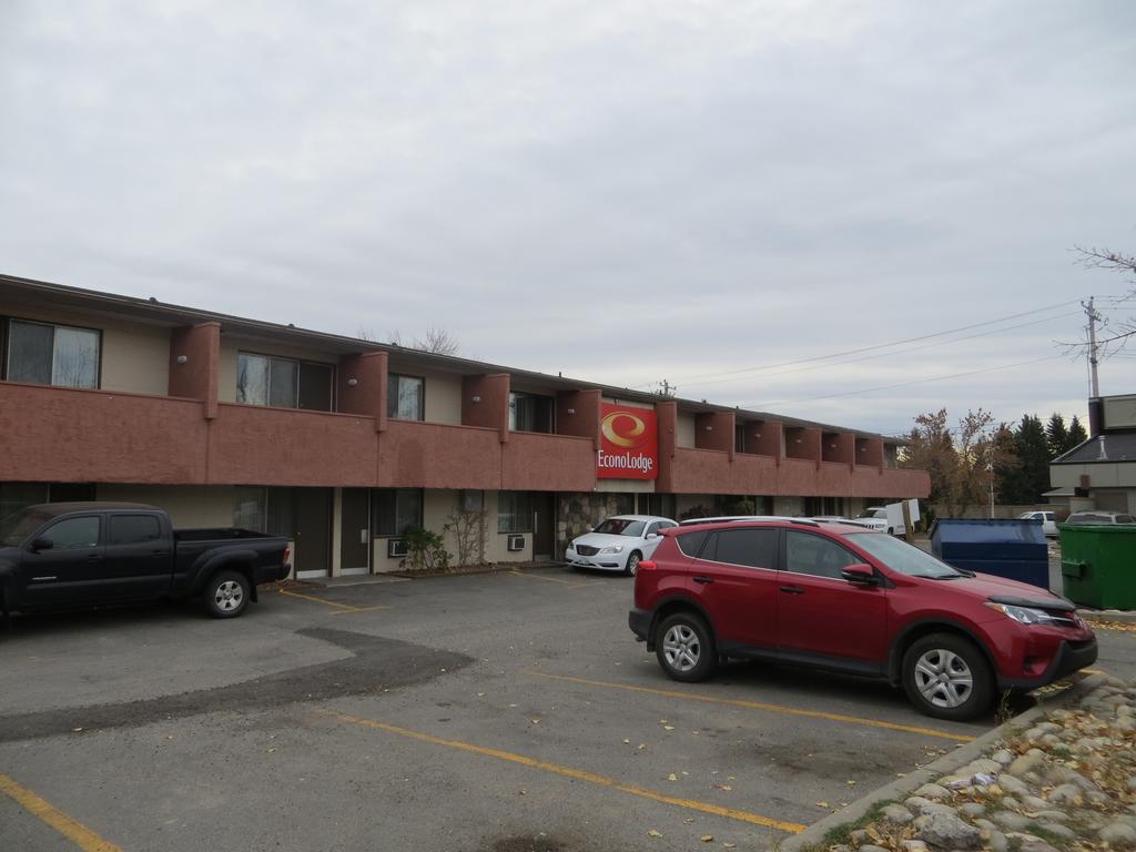 Econo Lodge Motel Village