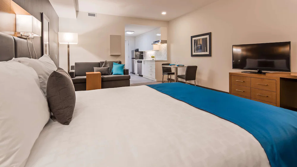 Executive Residency by Best Western Calgary North City View