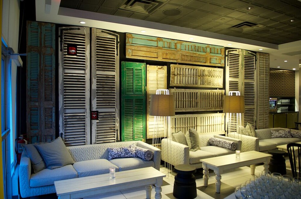 Hotel Arts