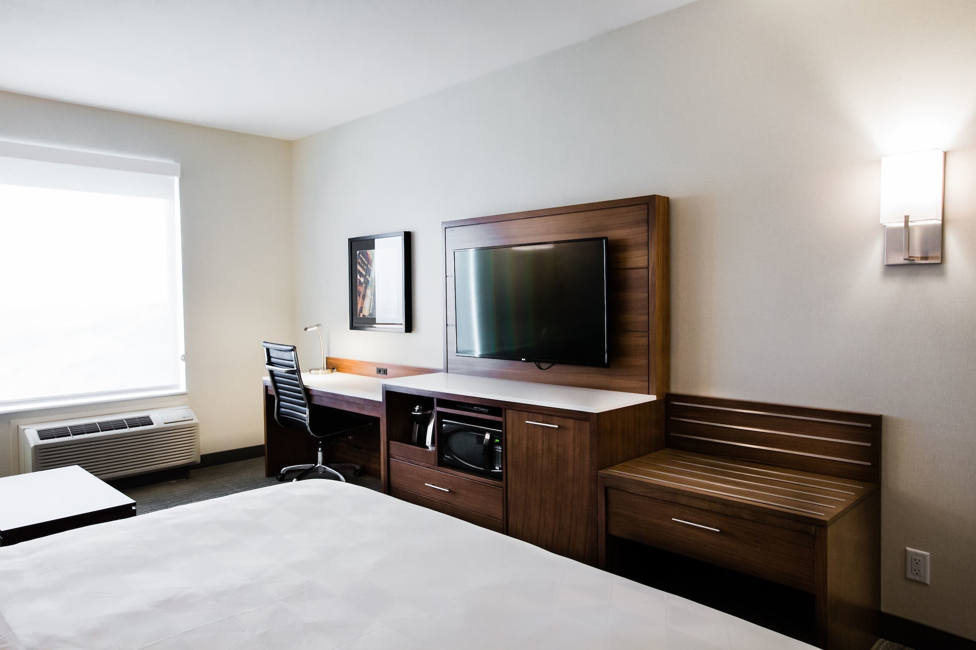 Holiday Inn Hotel & Suites Calgary South Conference Ctr