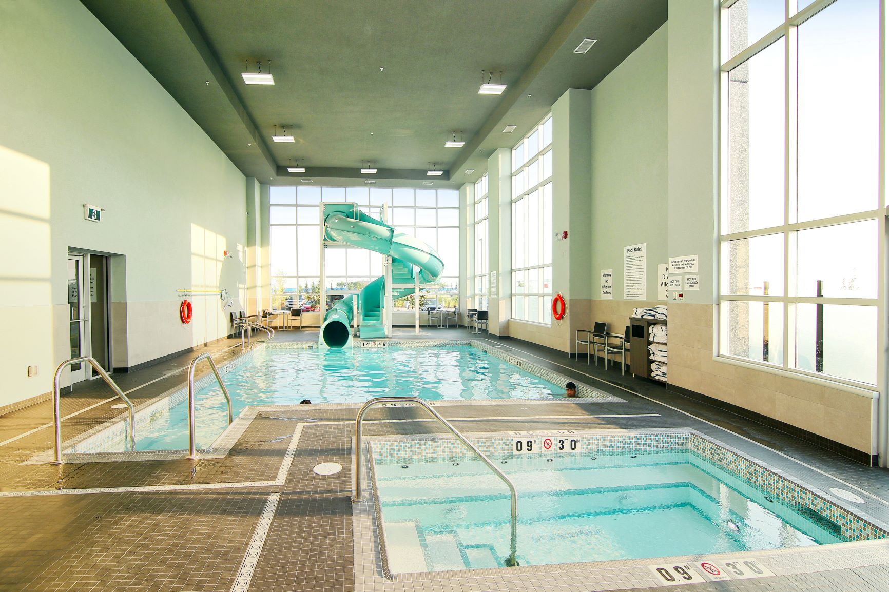 Holiday Inn & Suites Calgary Airport North