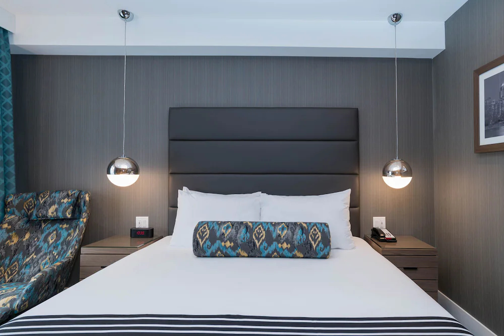 Sandman Signature Calgary Airport Hotel