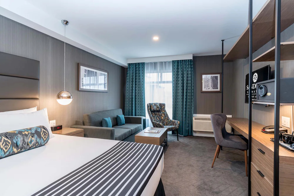 Sandman Signature Calgary Airport Hotel