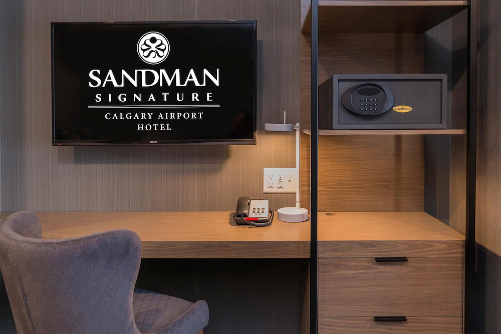 Sandman Signature Calgary Airport Hotel