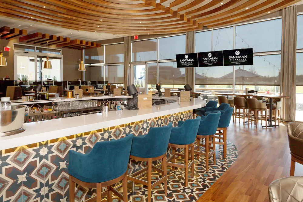 Sandman Signature Calgary Airport Hotel