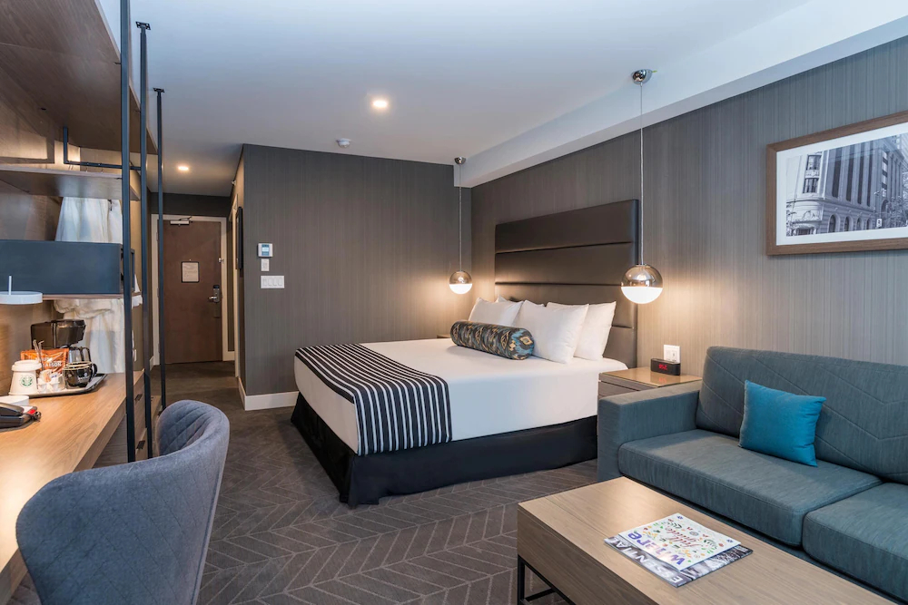 Sandman Signature Calgary Airport Hotel