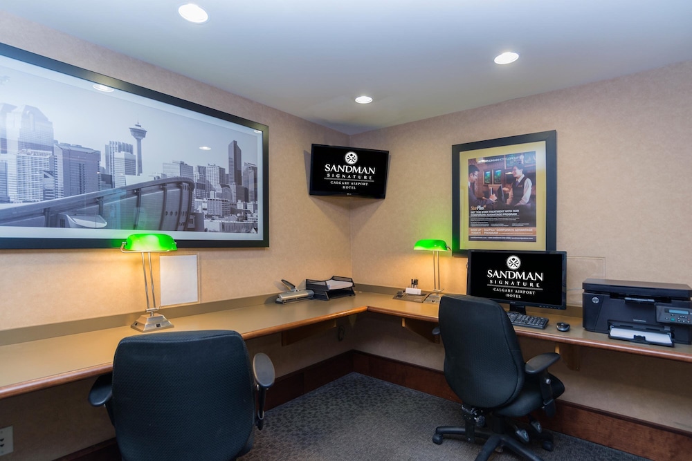 Sandman Signature Calgary Airport Hotel