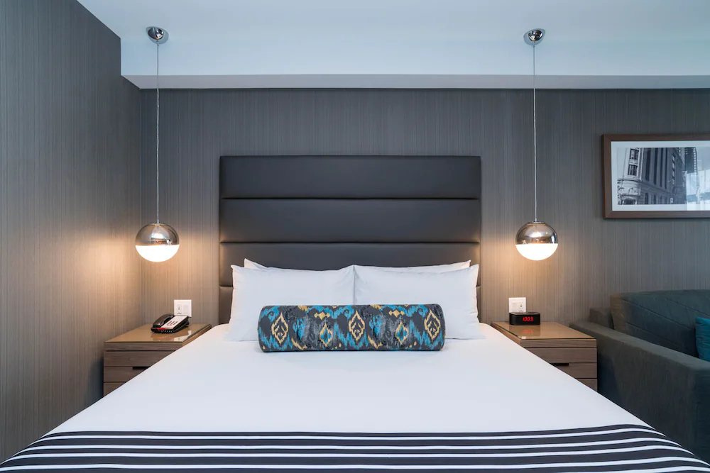Sandman Signature Calgary Airport Hotel
