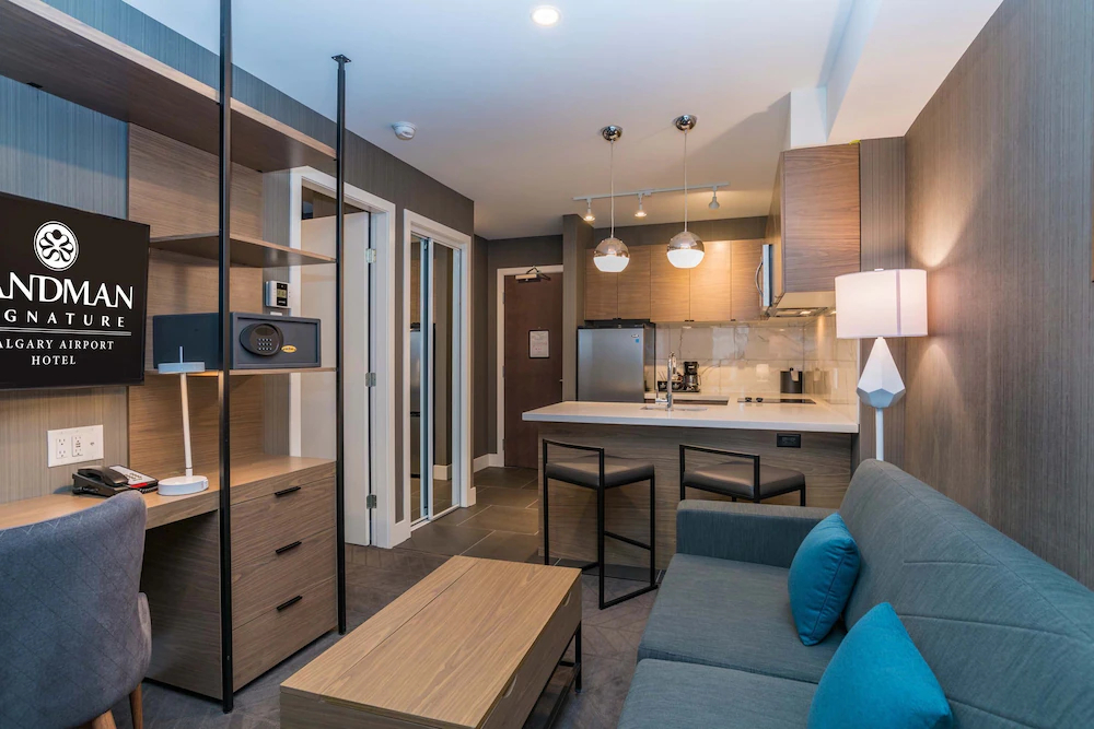 Sandman Signature Calgary Airport Hotel