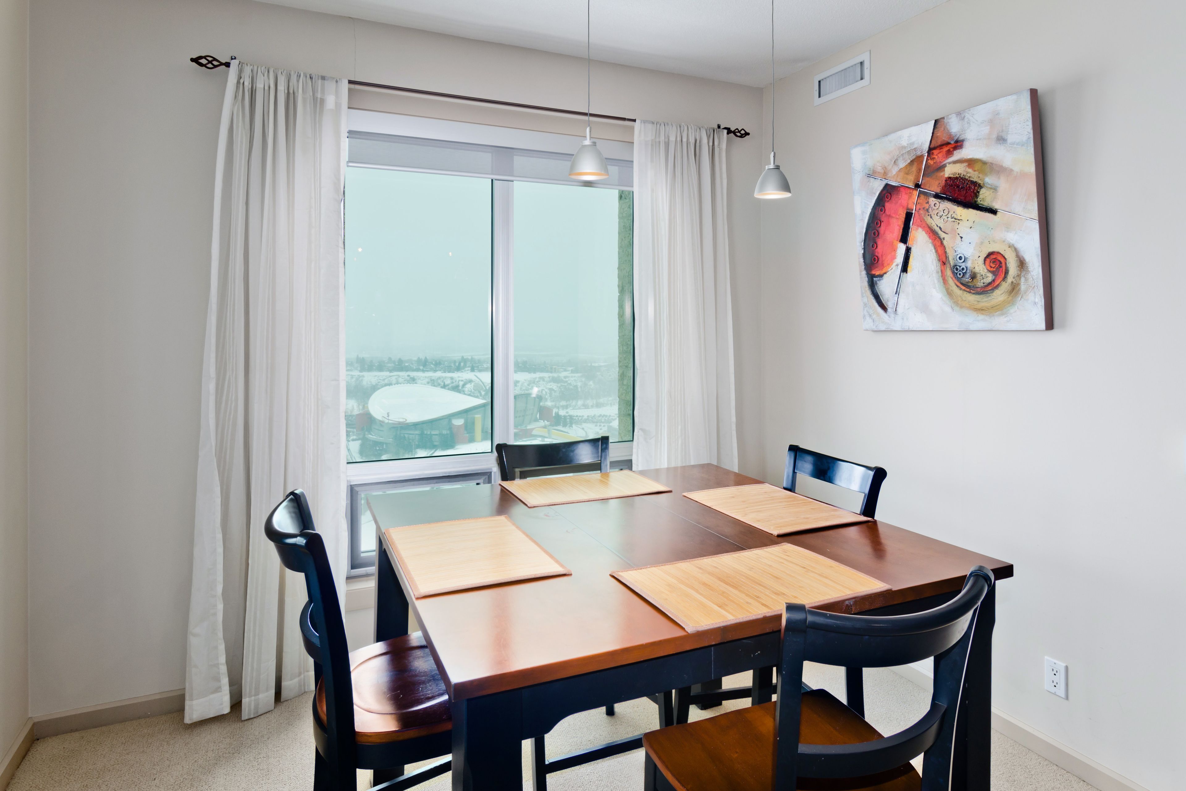Suite Digs Vetro