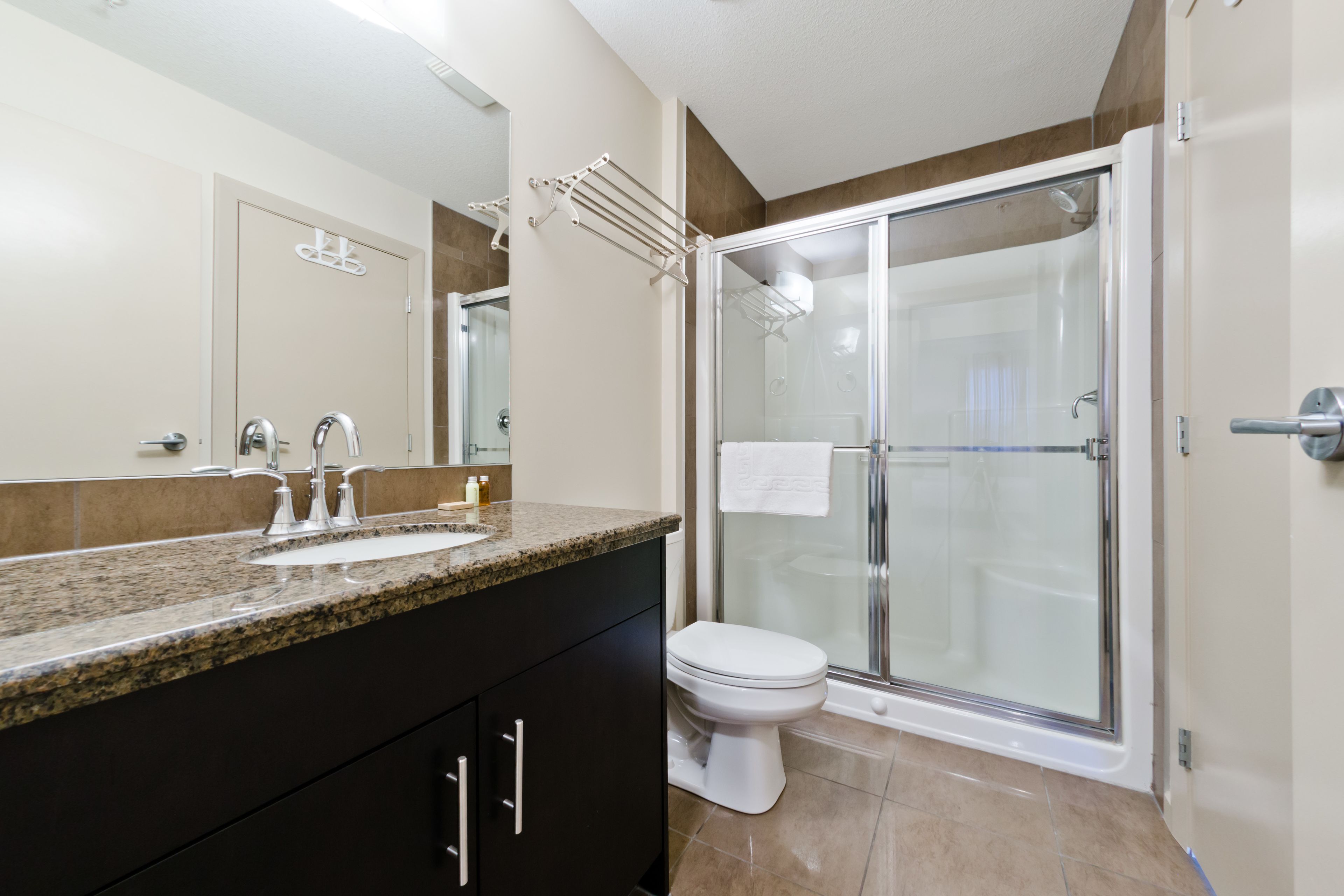 Suite Digs Vetro