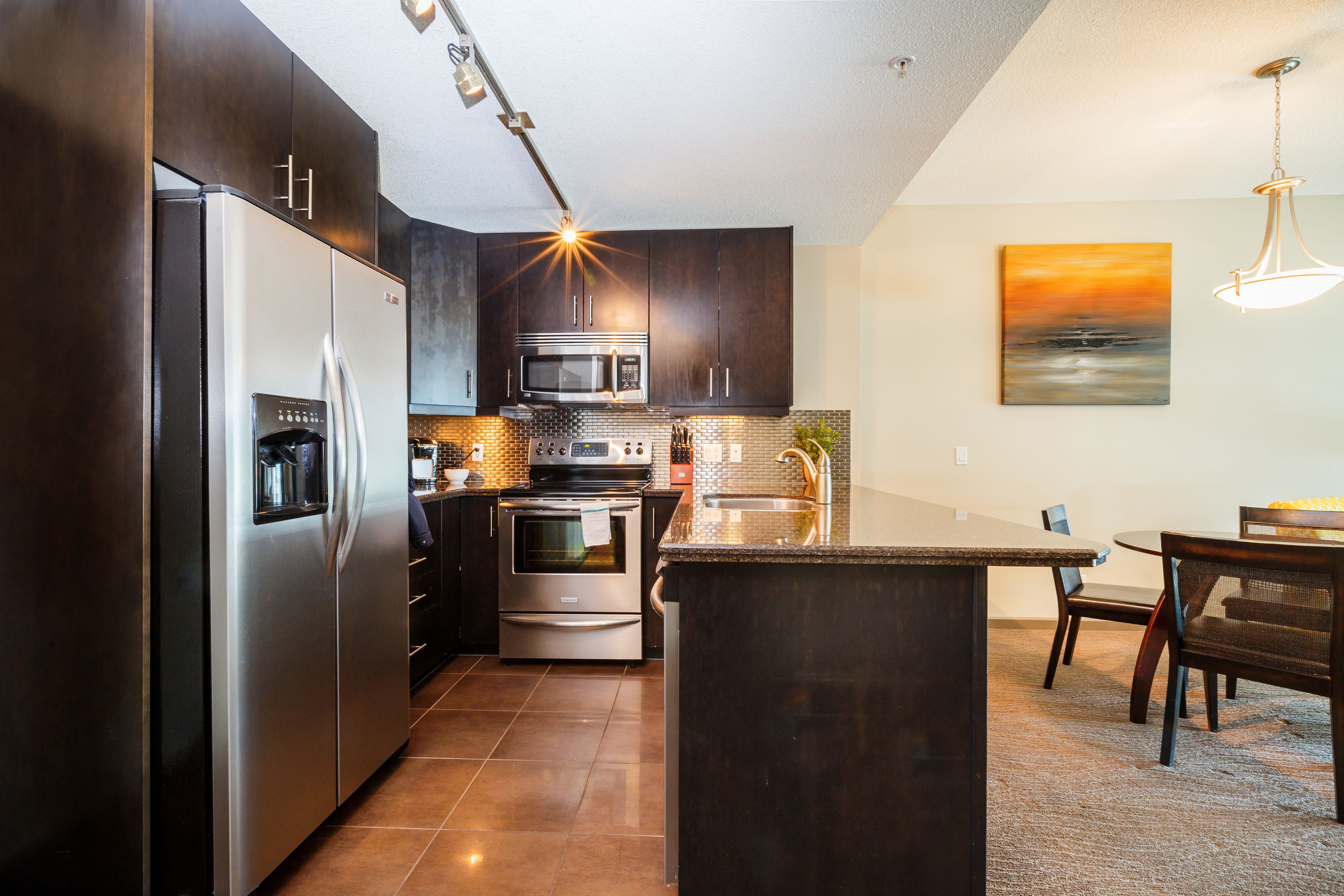 Suite Digs Vetro