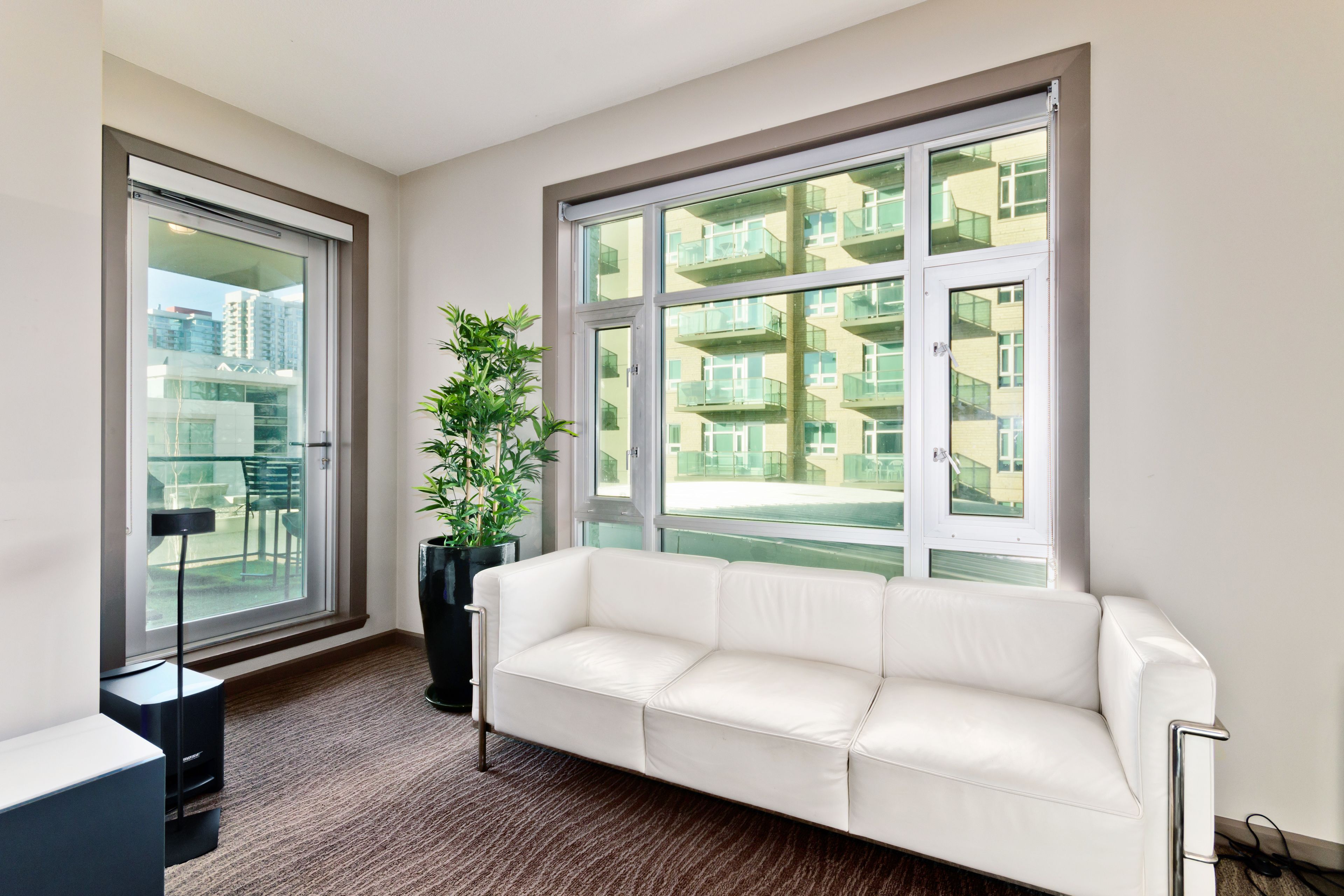 Suite Digs Vetro