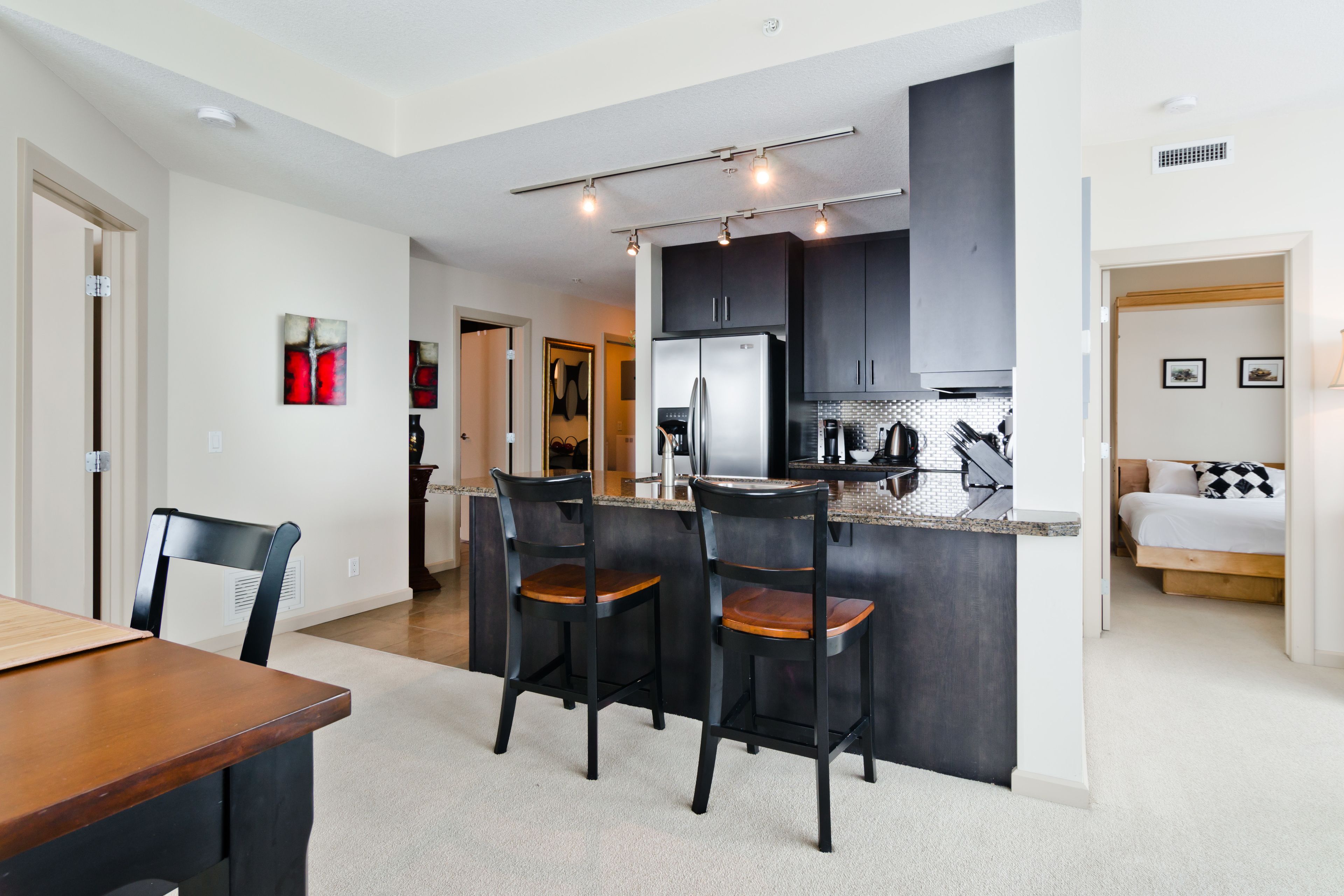 Suite Digs Vetro
