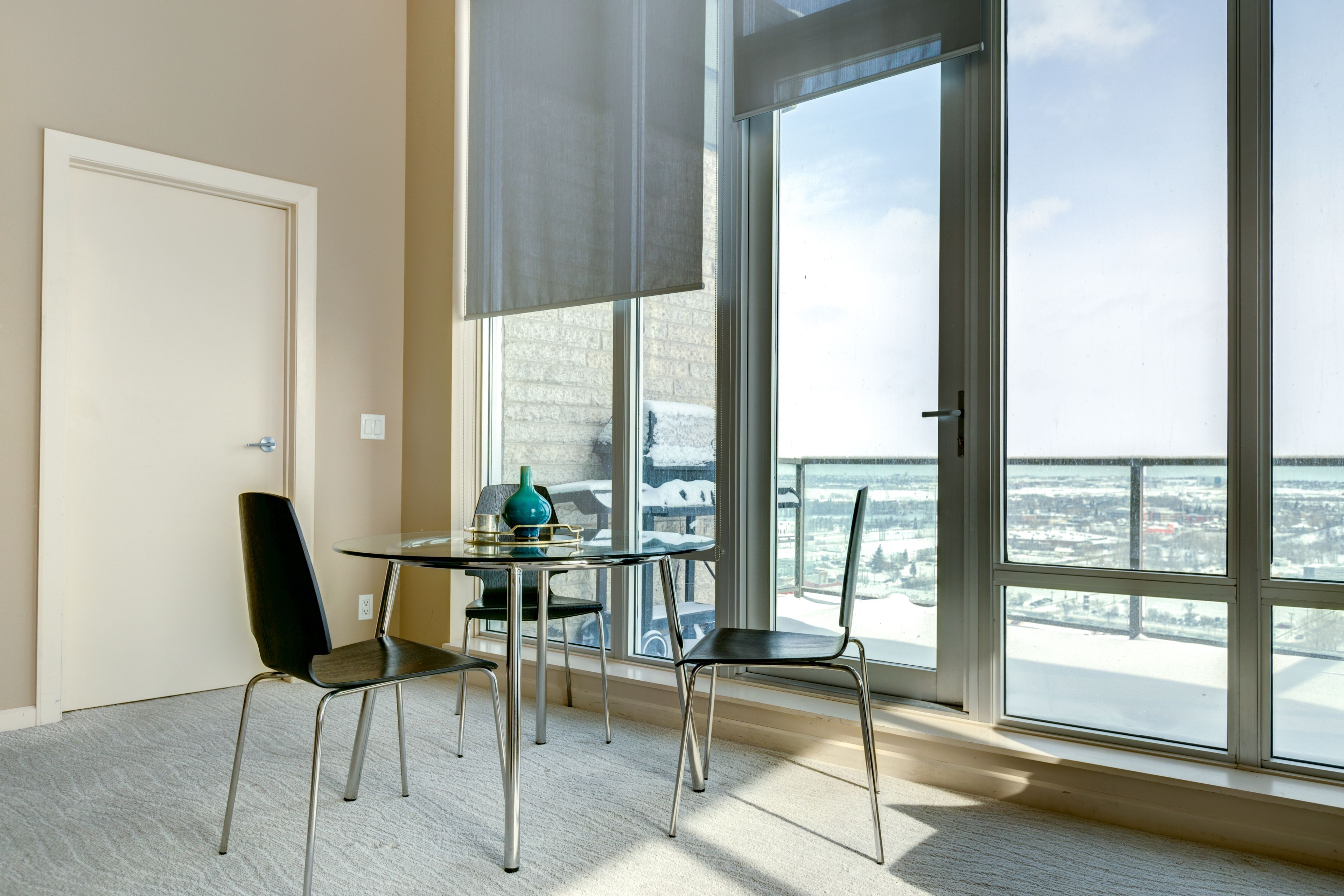 Suite Digs Vetro