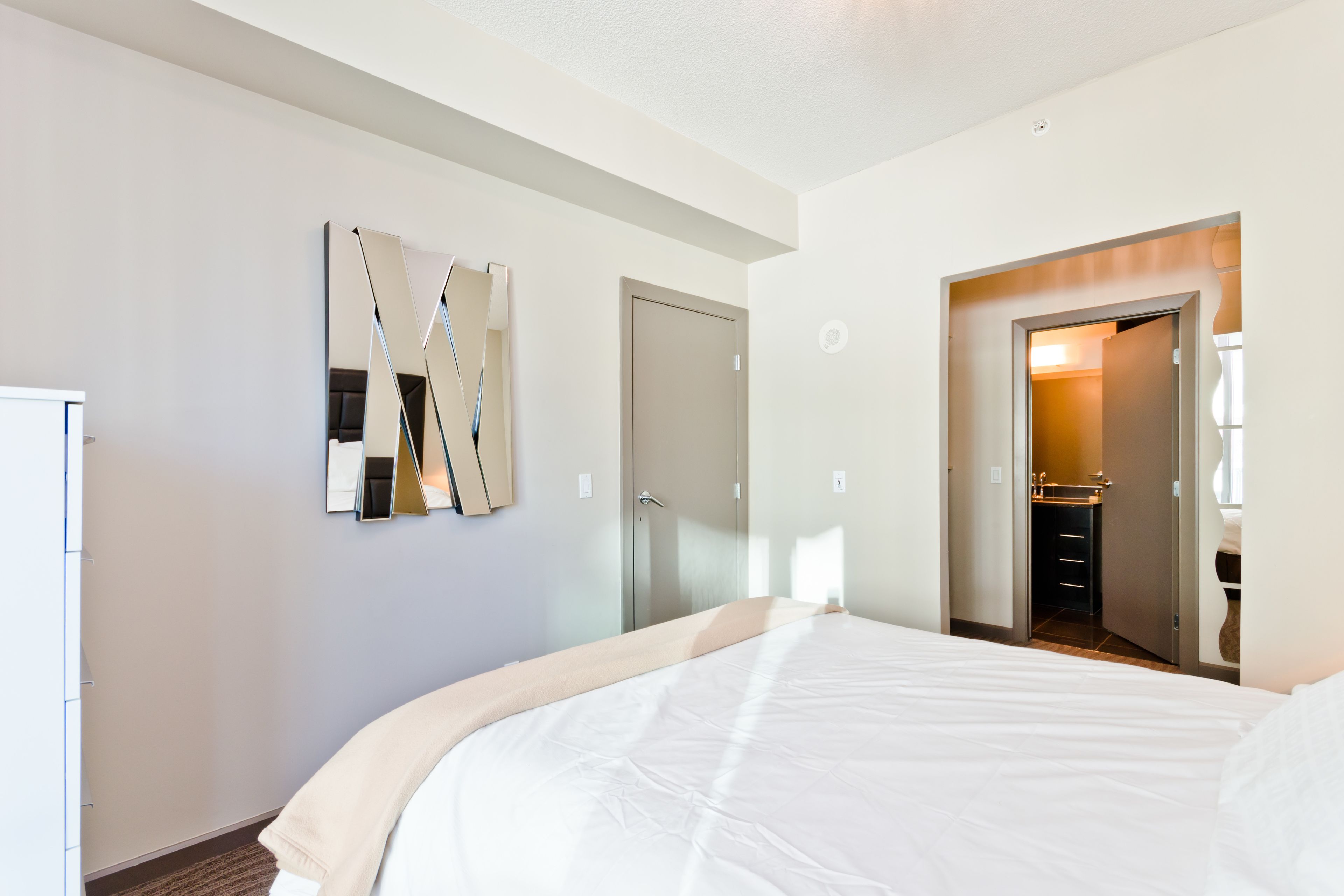 Suite Digs Vetro