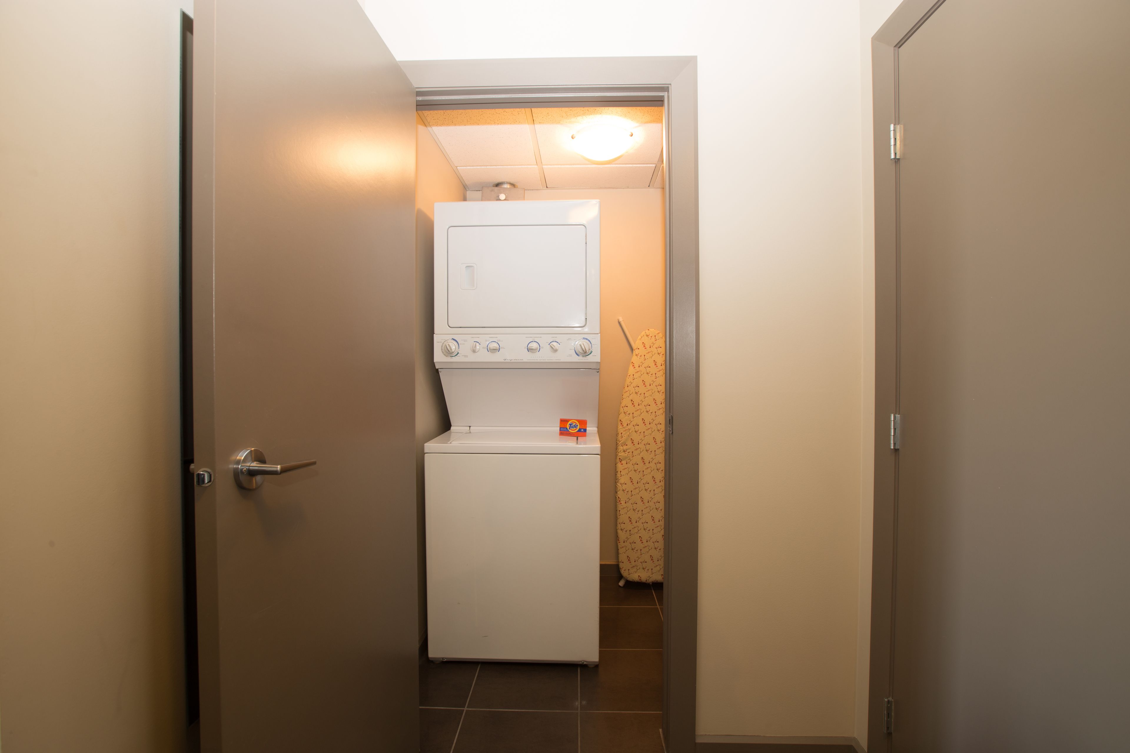 Suite Digs Vetro