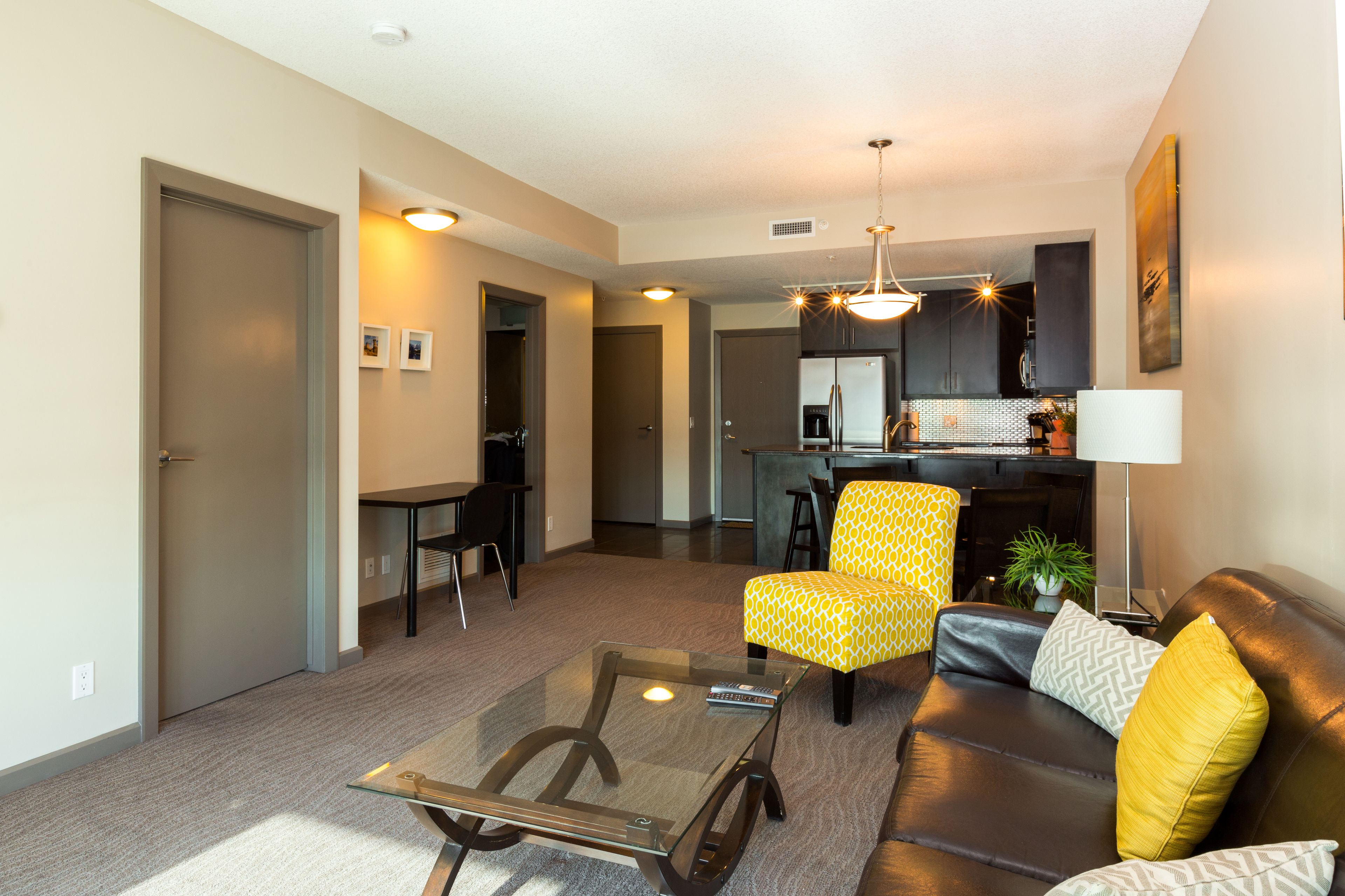 Suite Digs Vetro