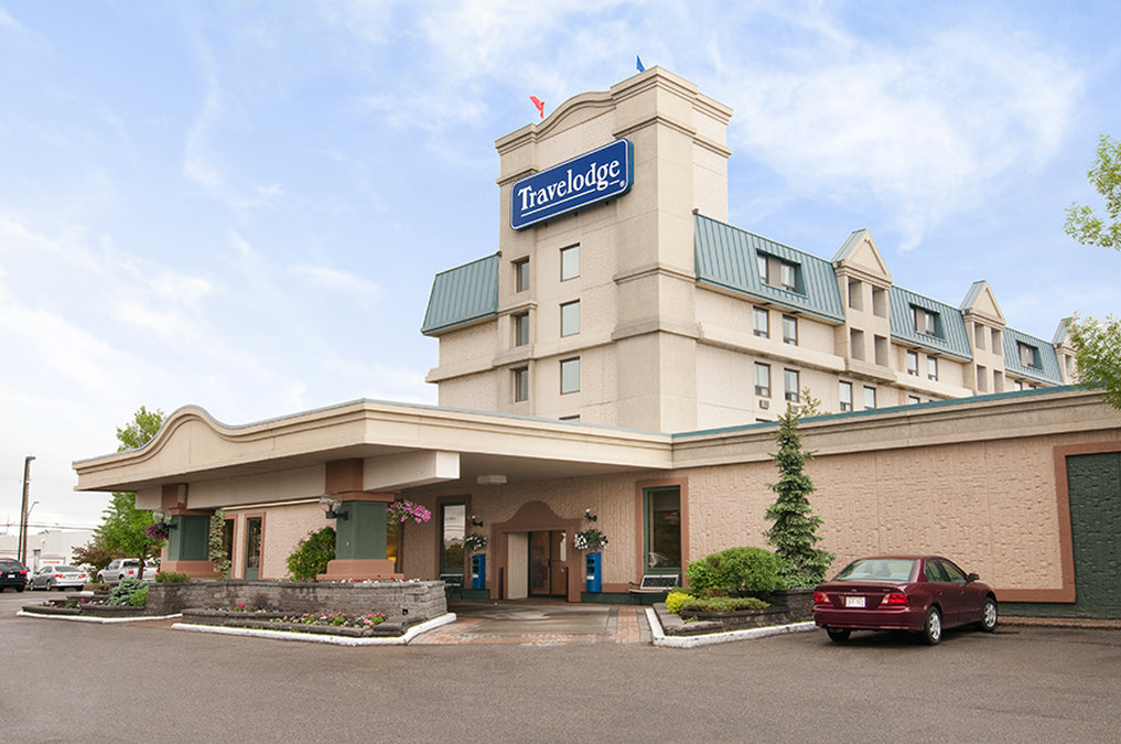 Emerald Hotel & Suites