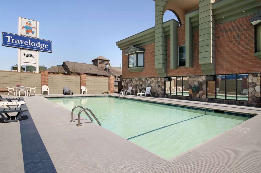 Travelodge by Wyndham Calgary South