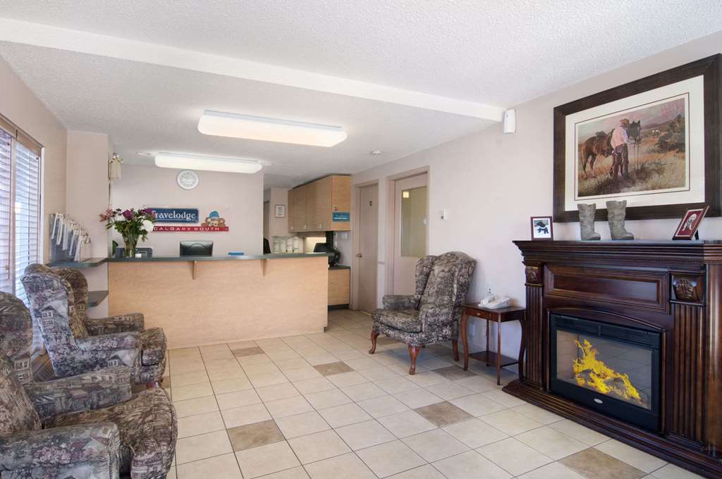 Travelodge by Wyndham Calgary South