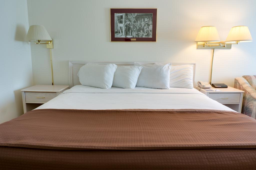 Travelodge by Wyndham Calgary South