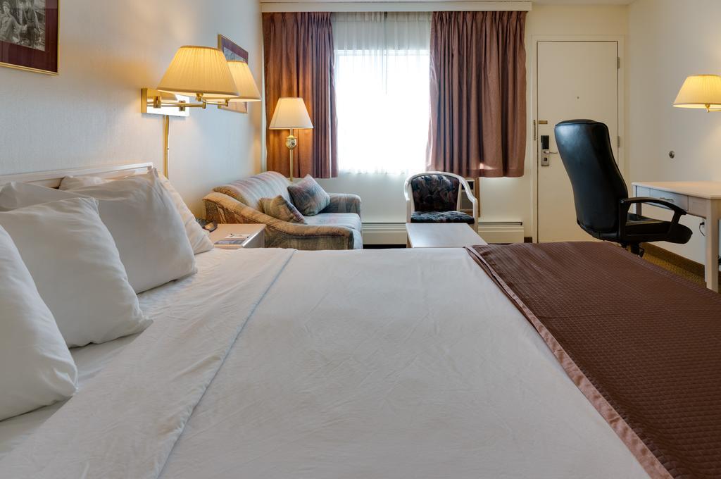 Travelodge by Wyndham Calgary South