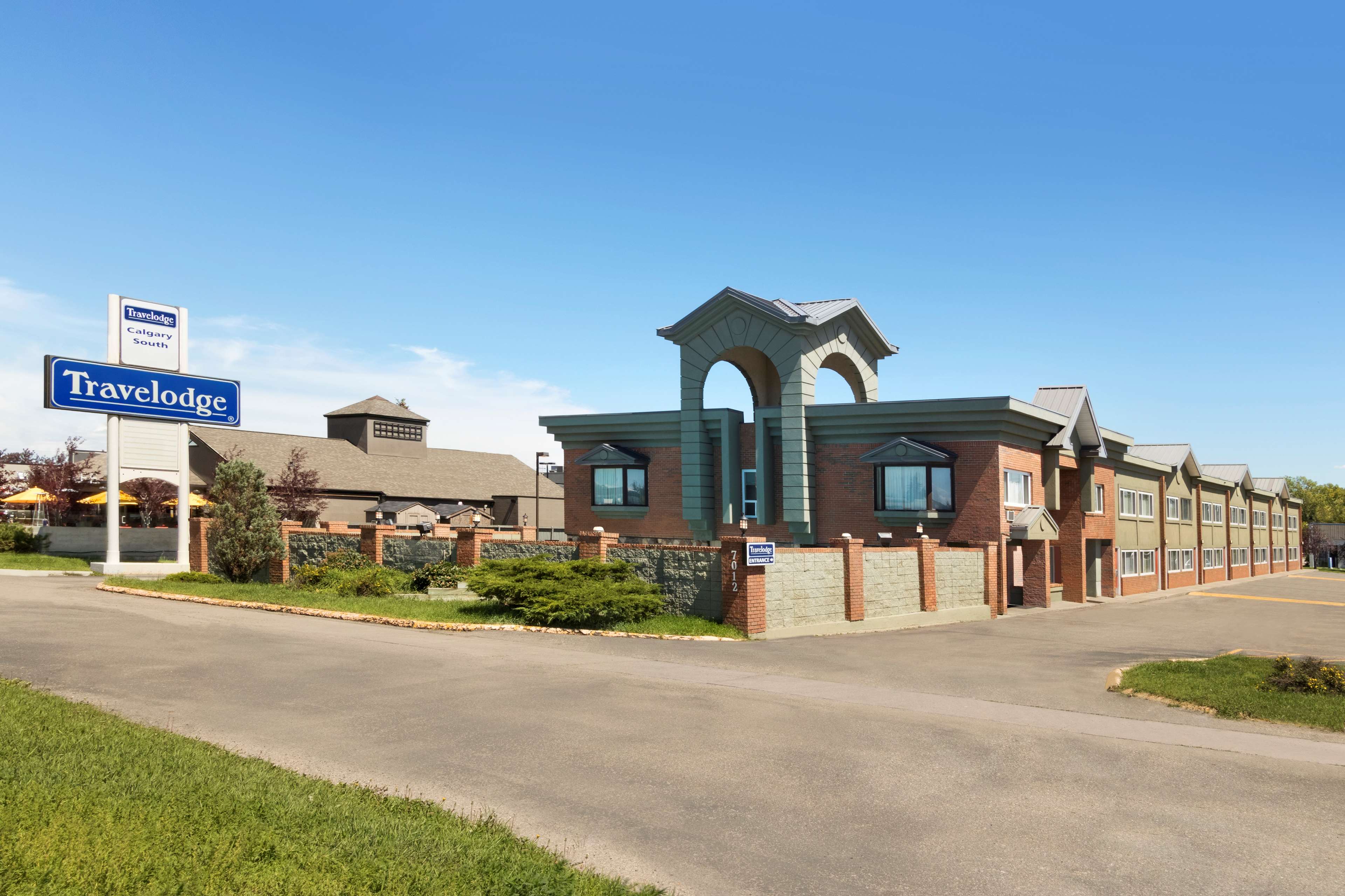 Travelodge by Wyndham Calgary South