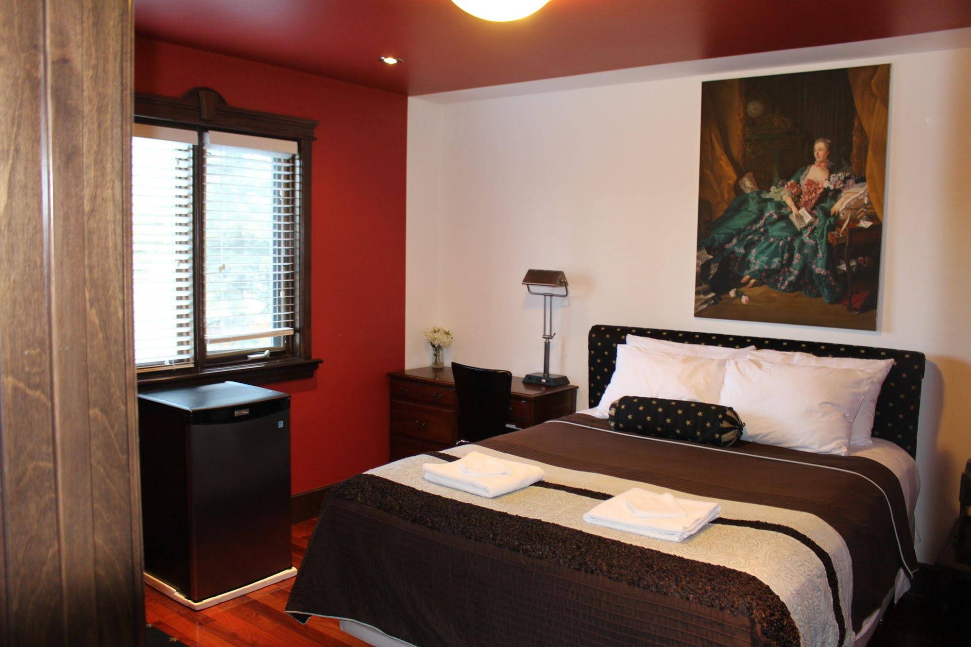 Westmount River Inn