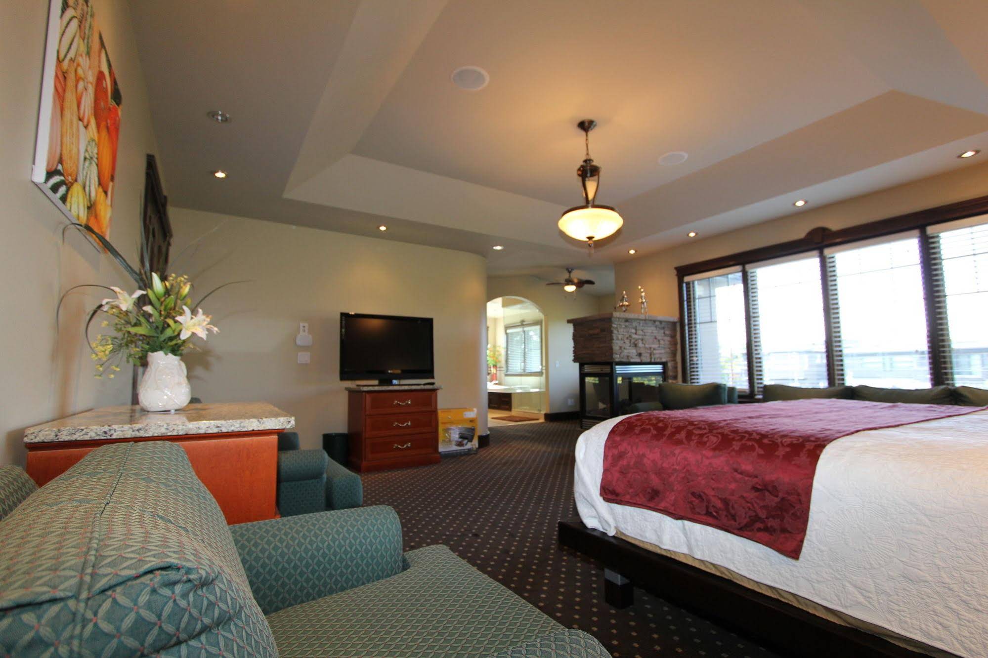 Westmount River Inn