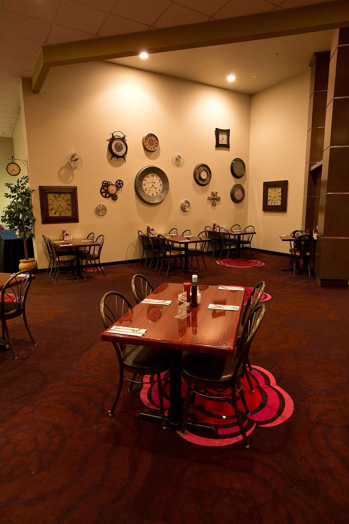 Camrose Resort Casino, BW Premier Collection