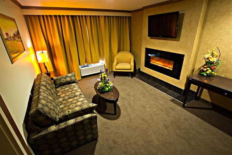 Camrose Resort Casino, BW Premier Collection