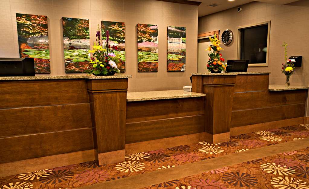Camrose Resort Casino, BW Premier Collection
