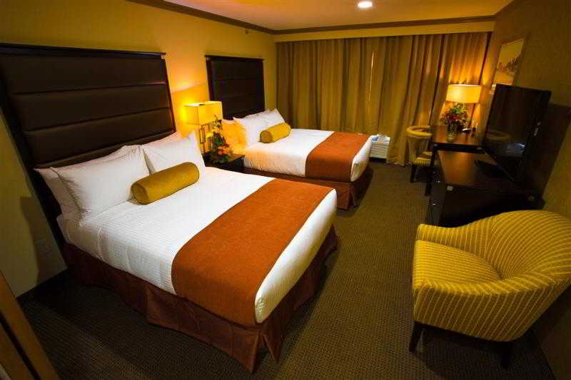 Camrose Resort Casino, BW Premier Collection
