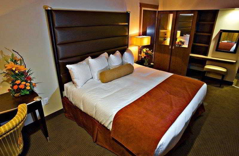 Camrose Resort Casino, BW Premier Collection
