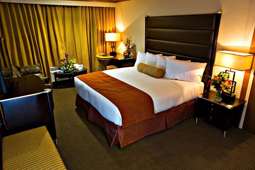 Camrose Resort Casino, BW Premier Collection