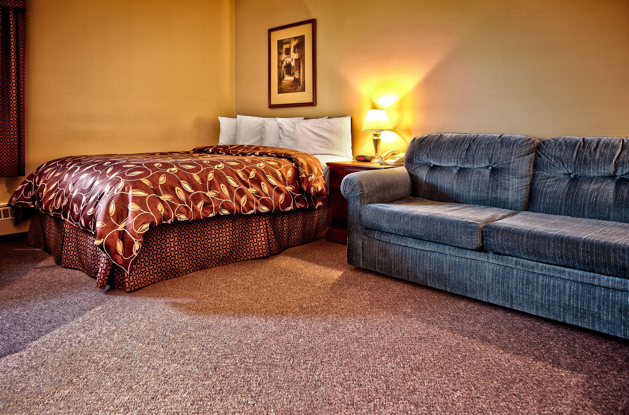 Days Inn & Conference Centre by Wyndham Camrose Norsemen