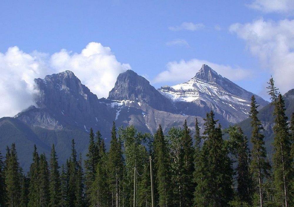 Canadian Rockies Chalets