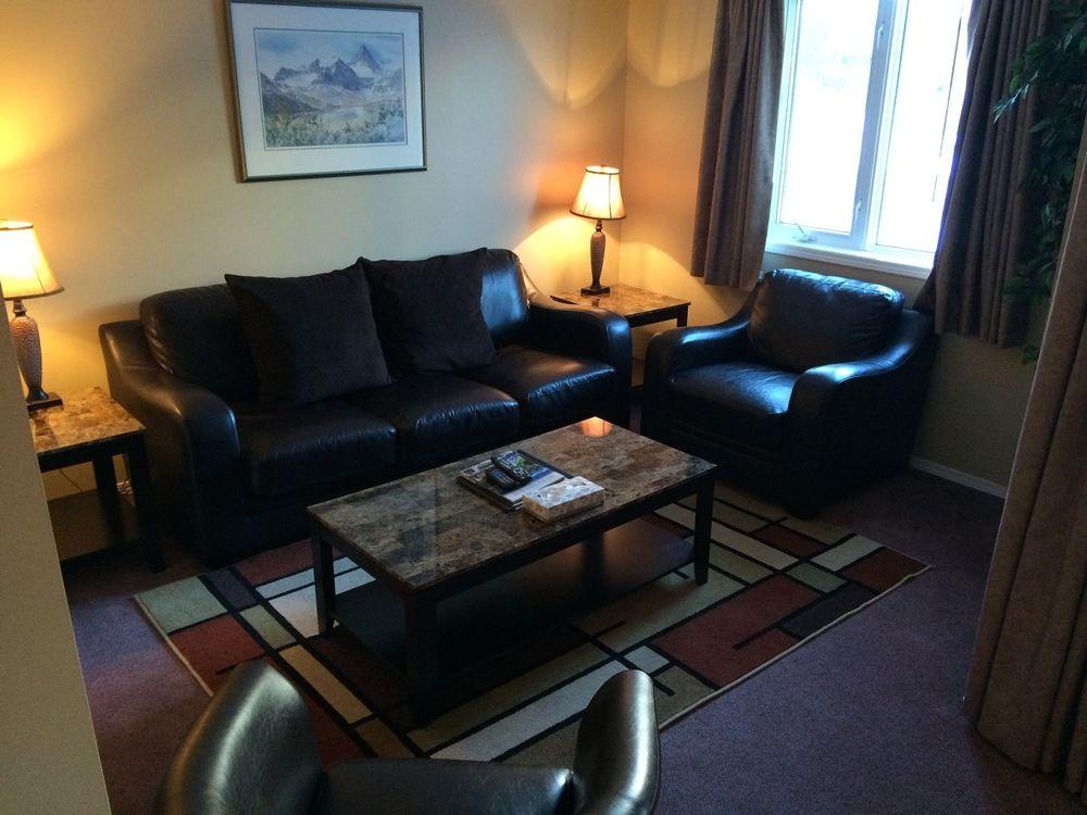 Canadian Rockies Chalets