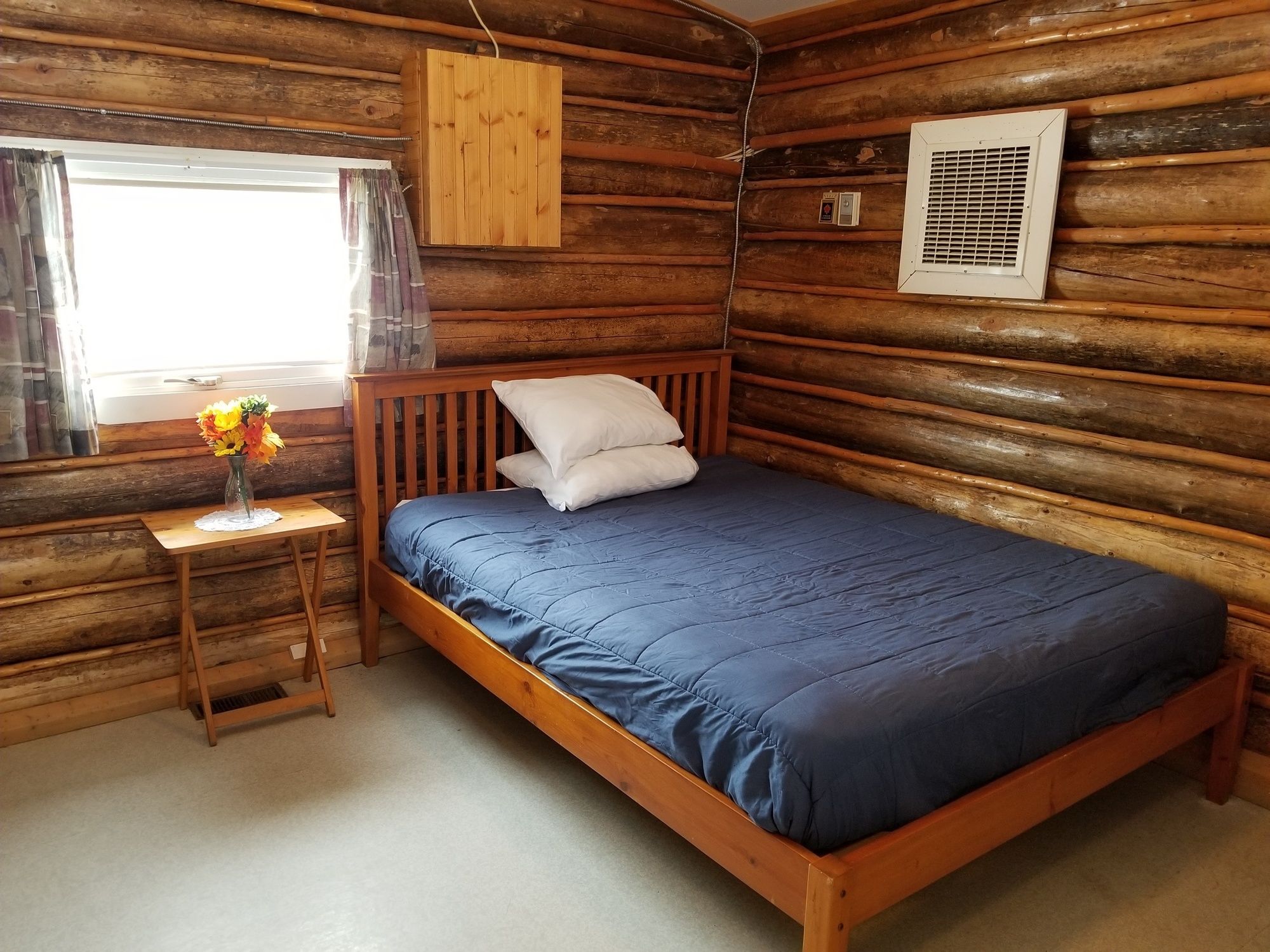 Christina Lake Lodge