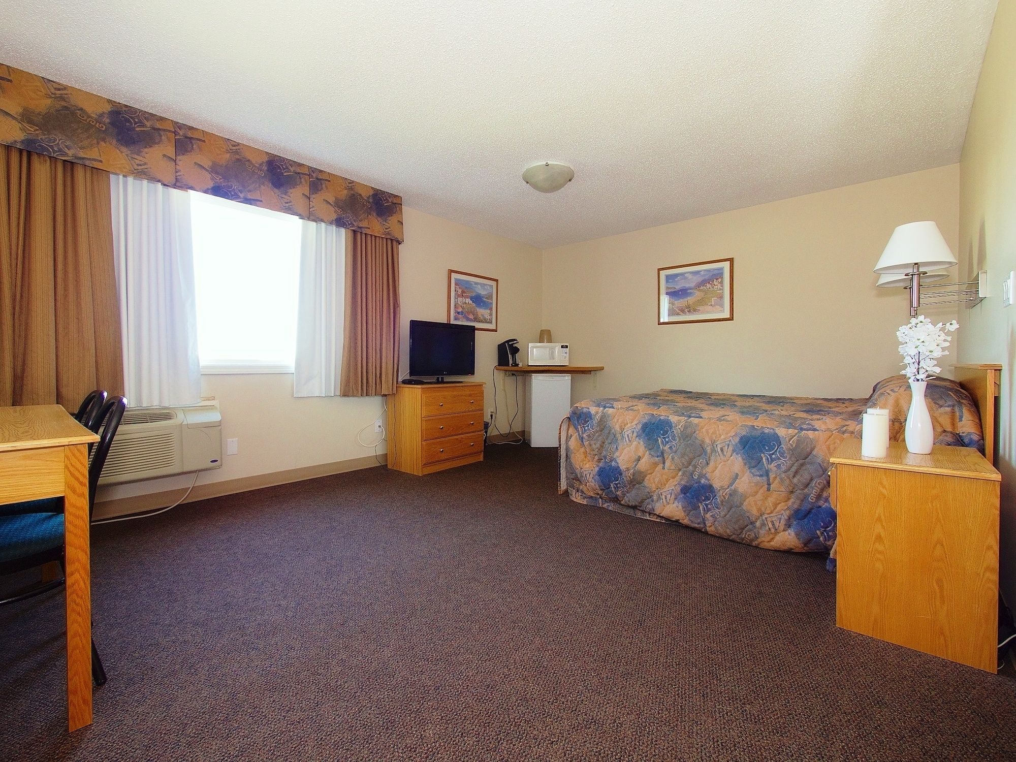 Best Canadian Motor Inn Drayton Valley