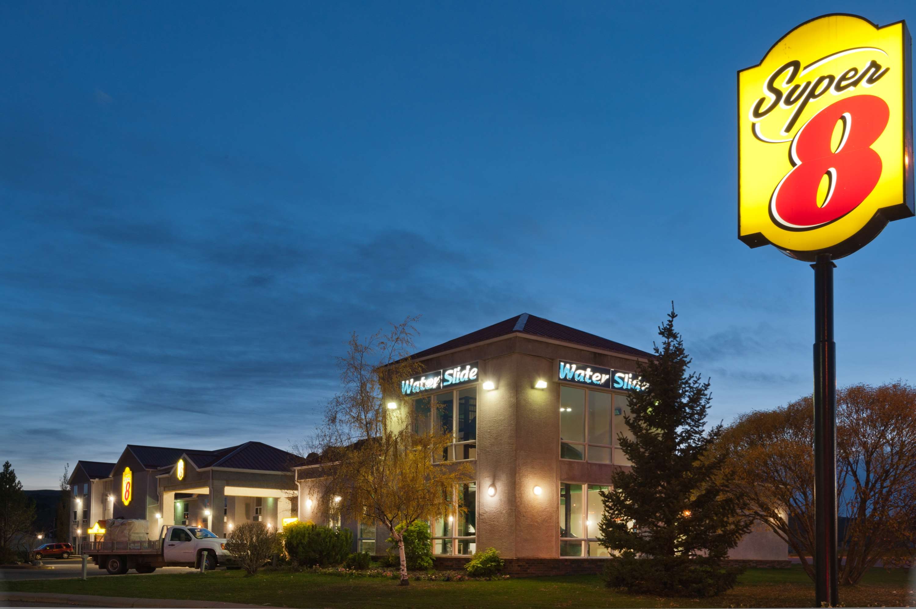 SureStay Plus Hotel by Best Western Drumheller